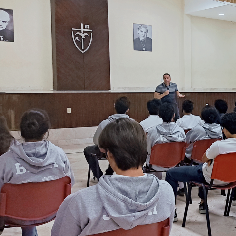 Visita del Rector de la Escuela libre de derecho de Puebla 